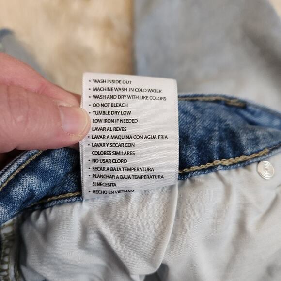 KanCan Plus Size High Rise Button Fly Cropped Jean Size 18 - Picture 7 of 14